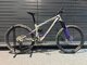 Testovaný Bicykel Ghost Riot Trail Full Party Silver/Electric Purple 2022