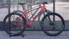 Testovaný bicykel Trek Marlin 8 Gloss Radioactive Red/Nautical R101