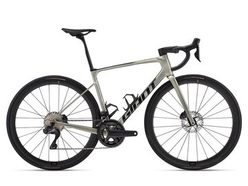 Bicykel Giant Defy Advanced SL 1 Golden Haze/Panther 2024