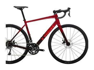 Bicykel Trek Domane AL 2 Gen 4 Crimson to Dark Carmine Fade 2026
