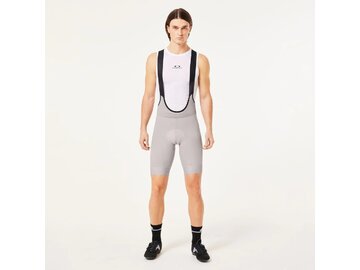 Cyklistické kraťasy Oakley Icon Classic Bib 2.0 Cement