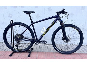 Testovaný bicykel Specialized Epic Hardtail Comp Gloss Blue Tint Carbon/Ion 2019