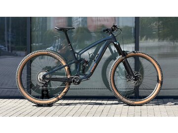 Testovaný bicykel Trek Fuel EX 8 XT Gen 6 Nautical Navy 2025