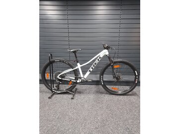 Testovaný bicykel Trek Marlin 7 Gen 3 Magic Mint B-KH-1