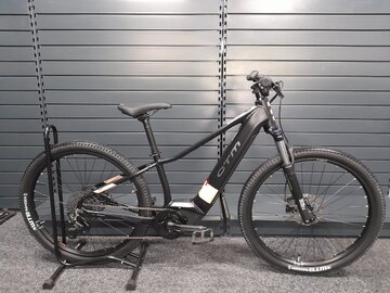 Testovaný elektrobicykel CTM Ruby GX Matná Čierna / Lesklá Staroružová 2025 R036