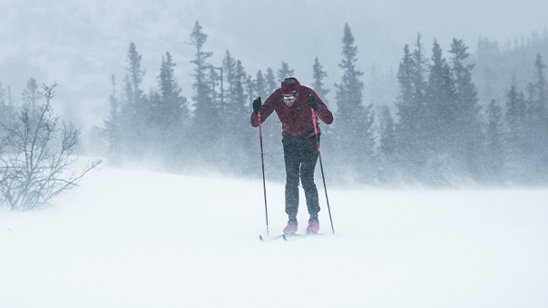 Bežecké sety - lyže, viazanie 