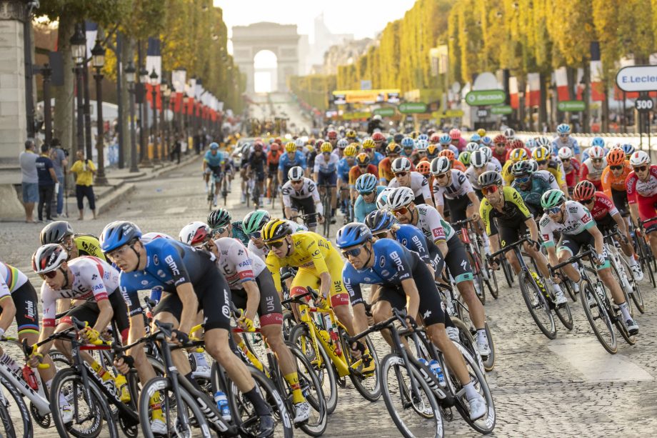 Pelotón na Tour de France 2021