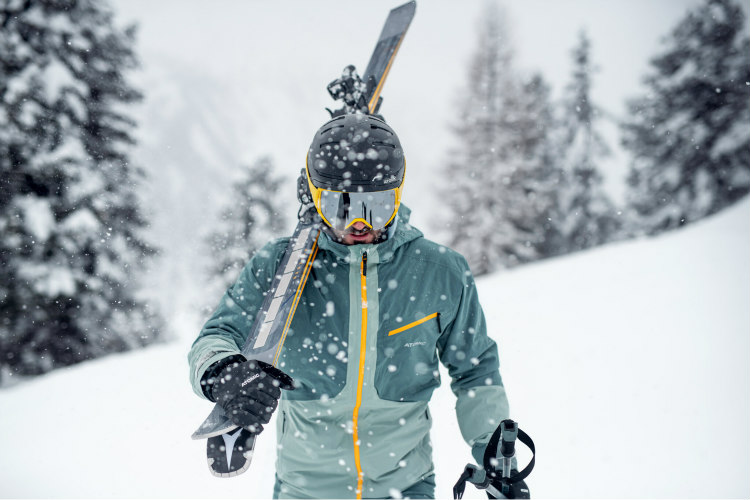 Skontrolujte si lyžiarske vybavenie