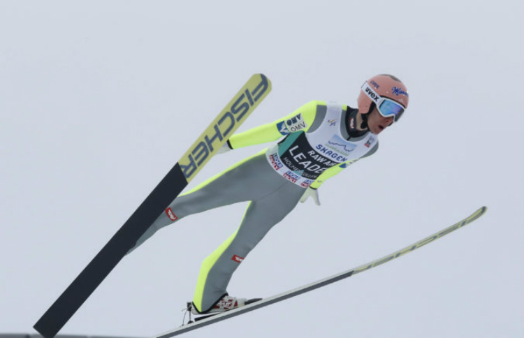 Svetový rekord v skoku na lyžiach